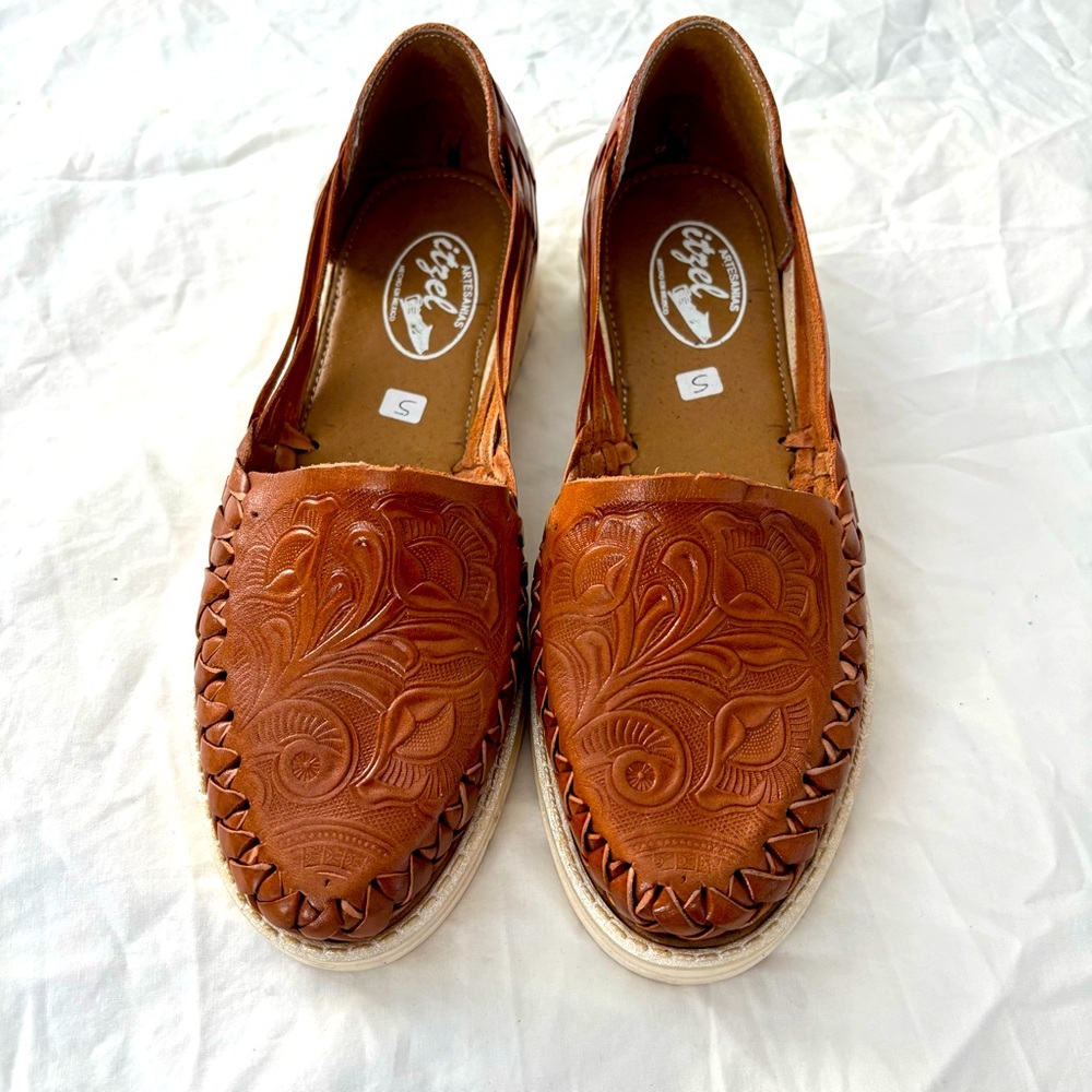 Itzel Huarache Mexican Sandal Hand Made Tooled Slip On Leather Comfy Size 6 - Picture 14 of 14